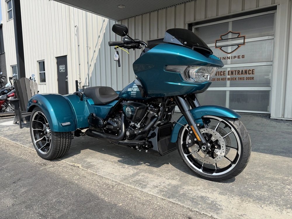 2026 Harley-davidson Road Glide 3 alt