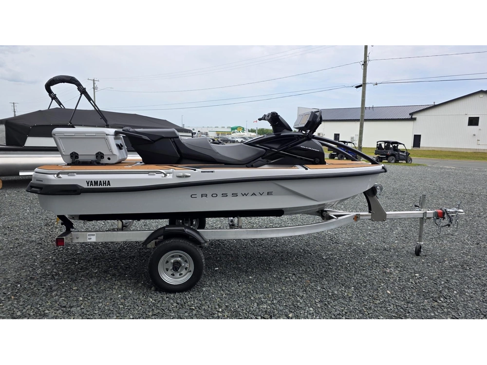 2026 Yamaha Crosswave alt