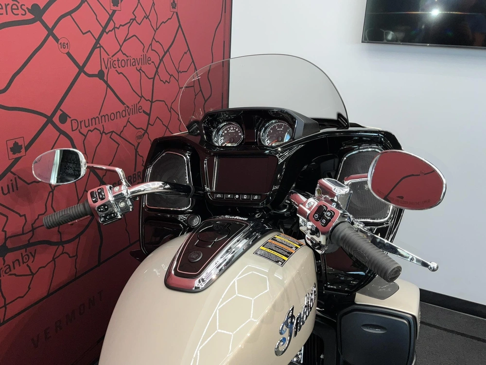 Indian Motorcycle Pursuit Limited + 112 + Ensemble Powerband Audio 2026 alt