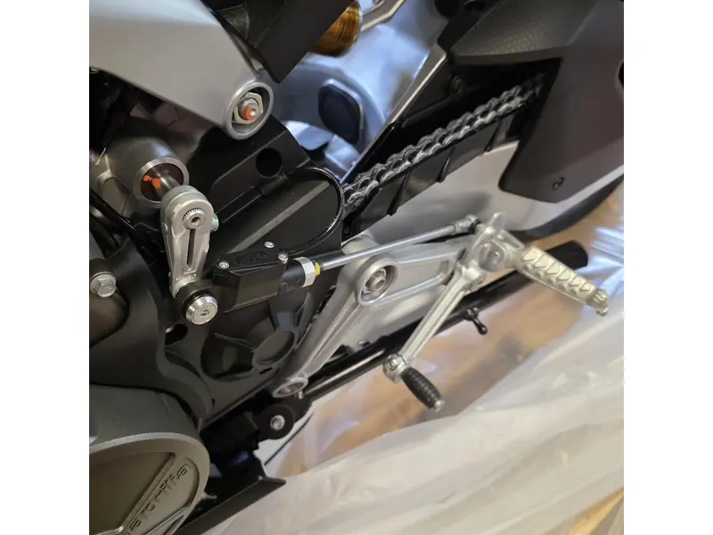 2027 Aprilia RS 660 Factory