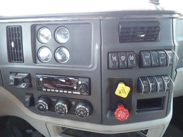 2025 Peterbilt 579