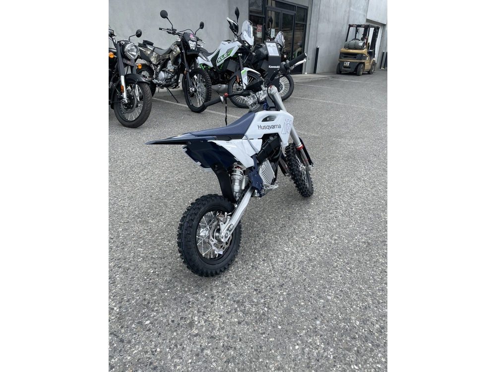 2027 Husqvarna Ee5 alt