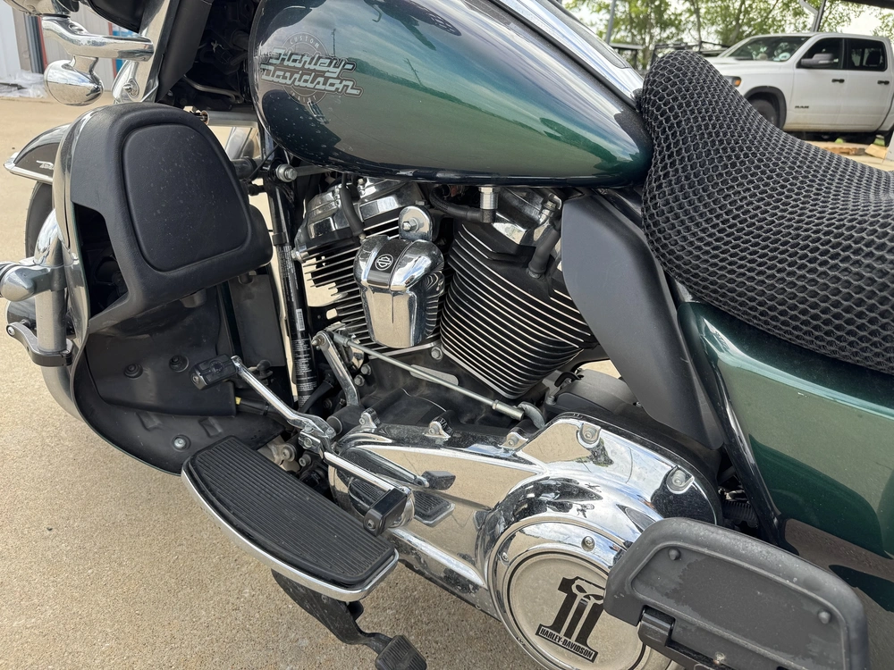 2021 Harley-davidson Tri Glide Ultra alt