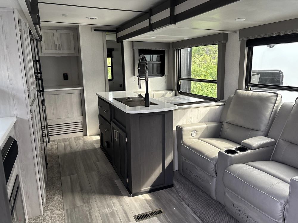 2021 Keystone Rv Sprinter 341bik alt