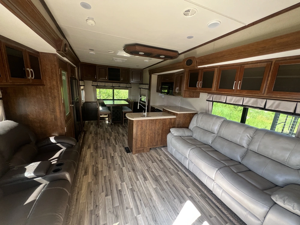 2014 Forest River Solitude 368 Rd alt