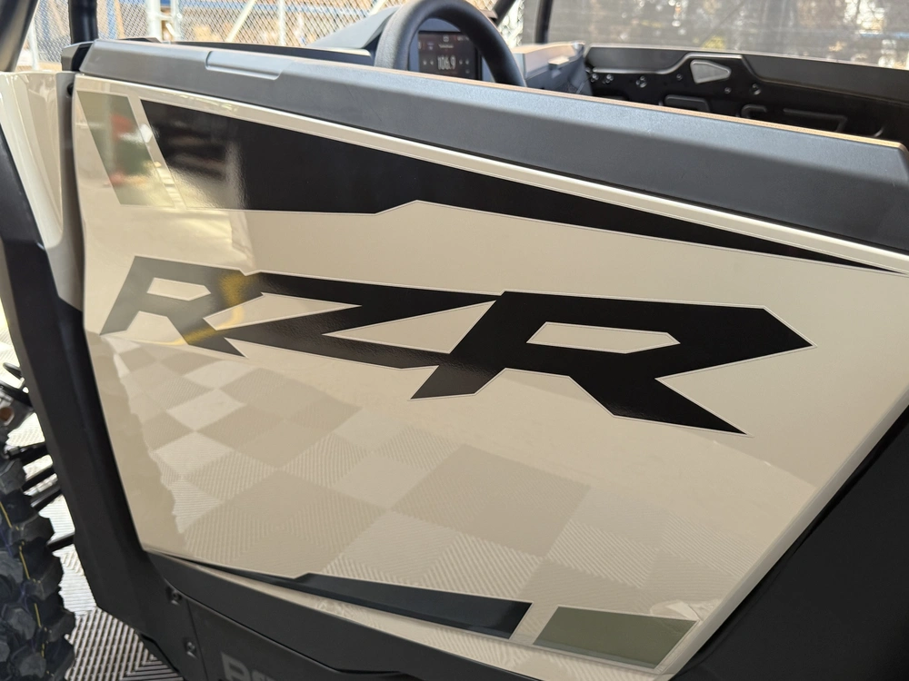 2026 Polaris Rzr Xp 1000 Ultimate alt