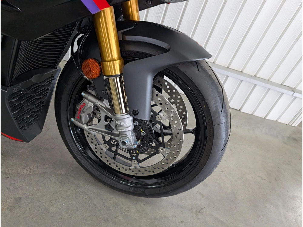 Aprilia Tuono V4 1100 Factory 2023 alt