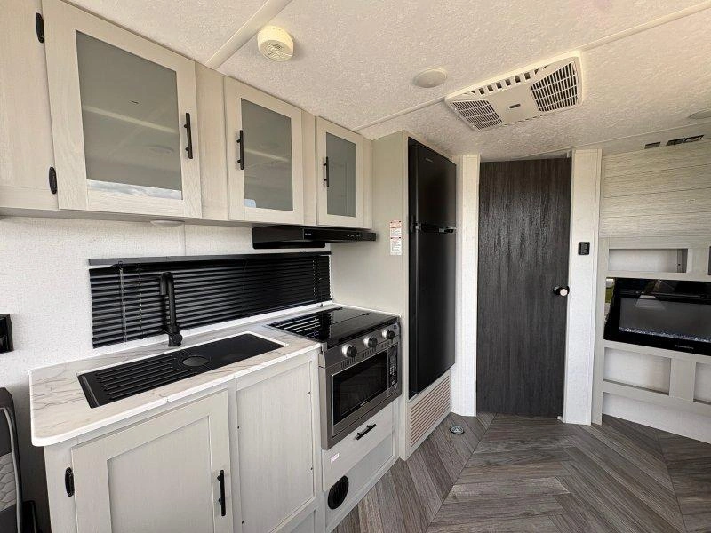 2022 Wildwood 26wdt alt