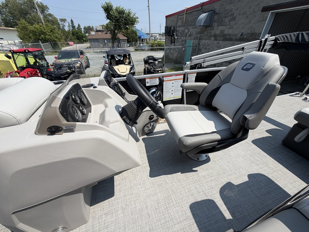 2025 Princecraft Vectra 21 alt