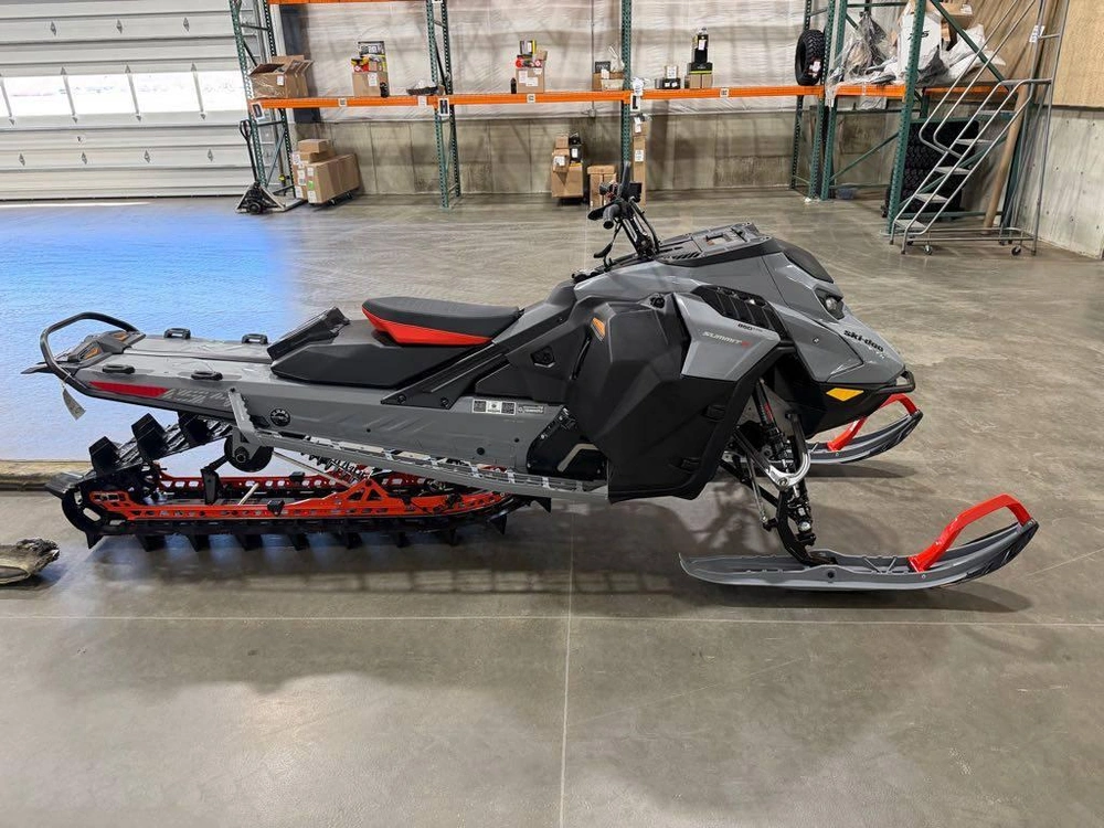 2026 Ski-doo Summit X 154 850 Shot alt