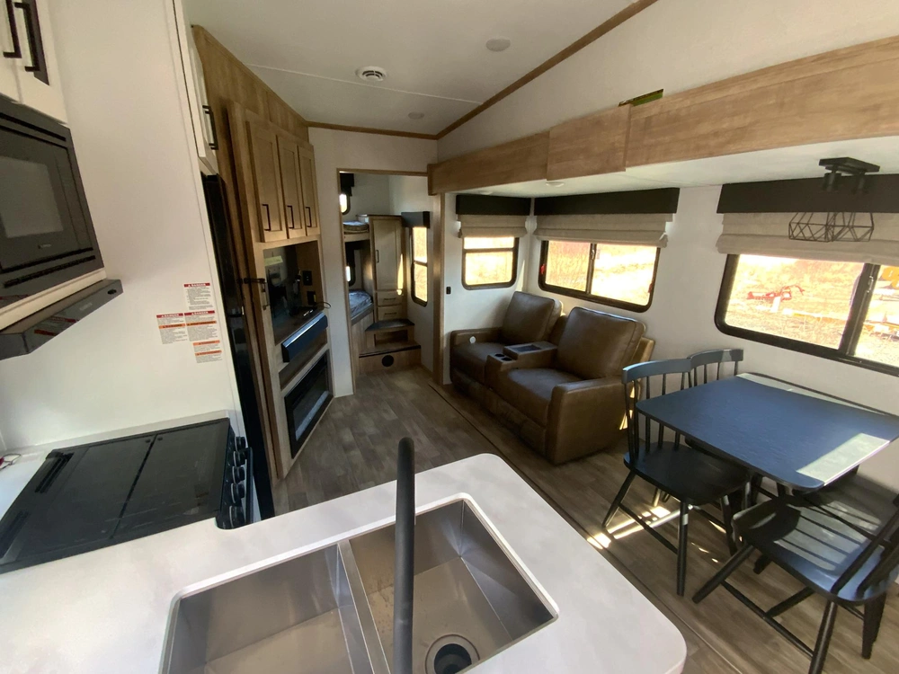2023 Keystone Rv Arcadia 288slbh alt