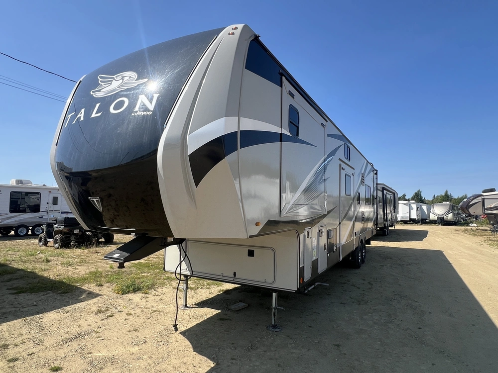 2019 Jayco Talon 392t alt