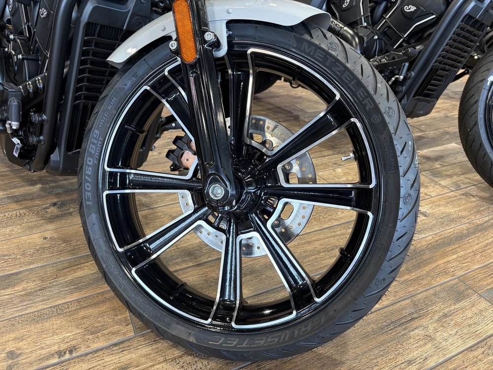 Indian Motorcycle Scout 101 1250 2026 alt
