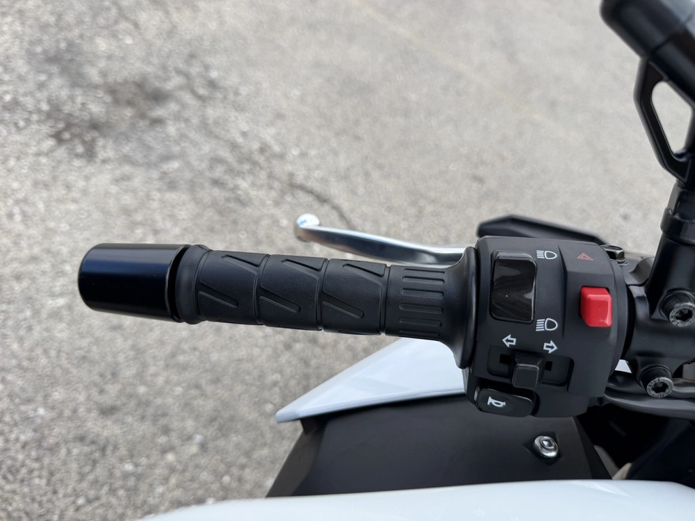 2026 Kawasaki Z500 Se Abs alt