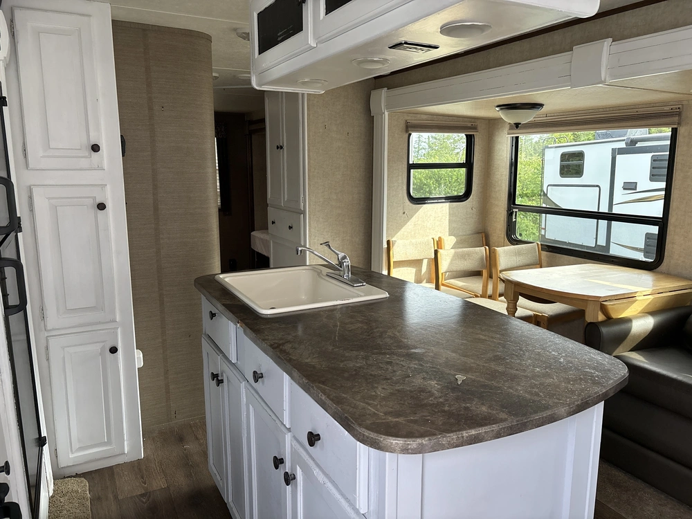 2014 Keystone Rv Sprinter As Is!!! alt