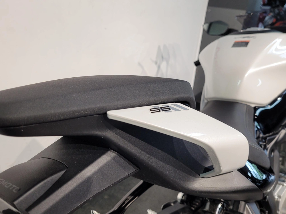 2026 Cfmoto 675 Ss alt