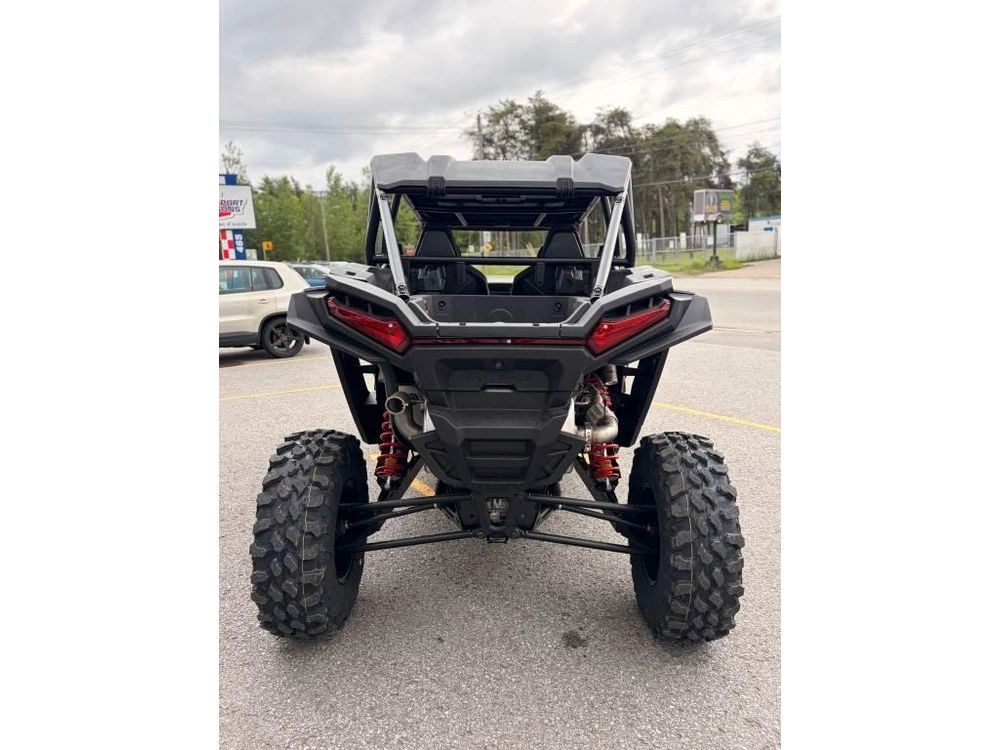 Polaris Rzr Xp 4 1000 Ultimate 2026 alt
