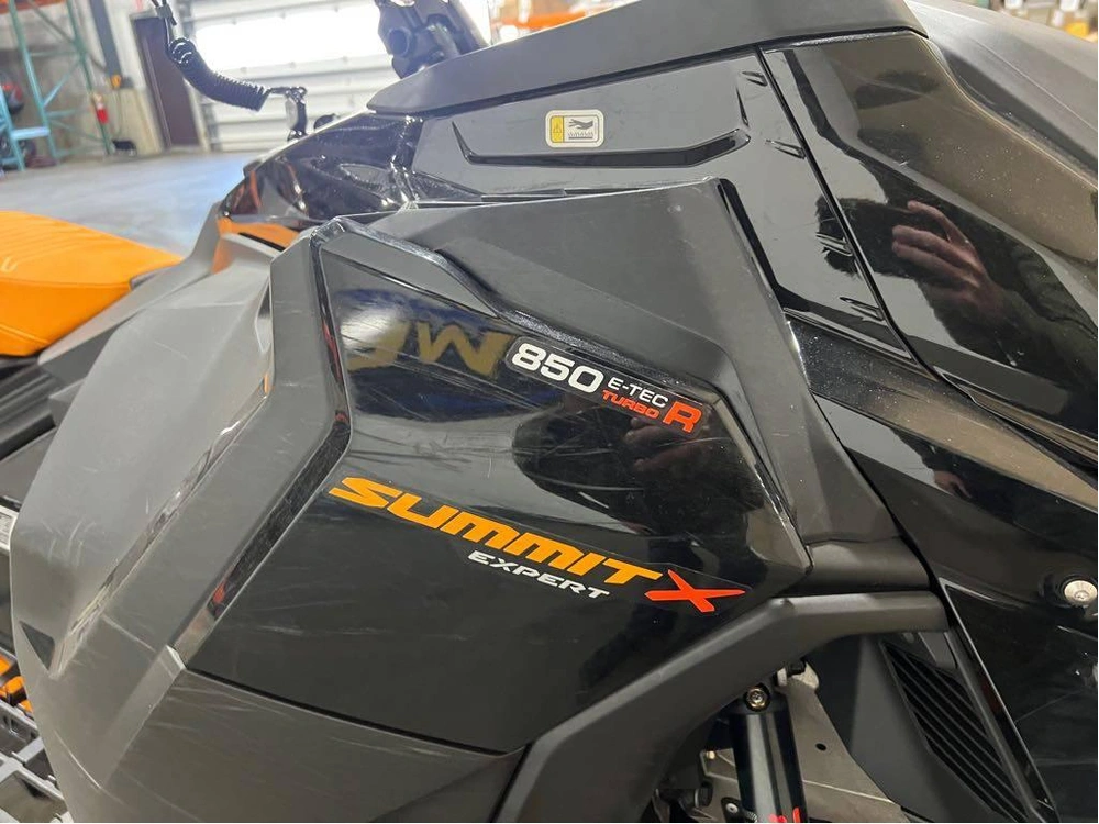 2024 Ski-doo Summit X W/ Expert Package 165 850 Turbo 10.25" Screen alt