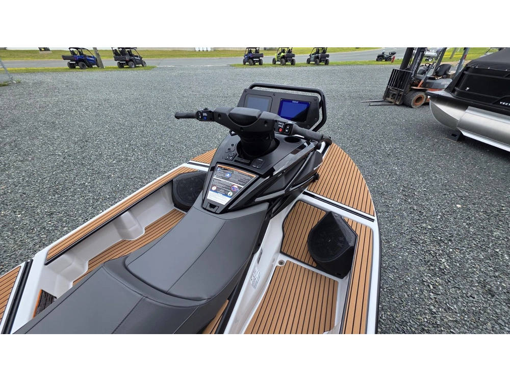 2026 Yamaha Crosswave alt
