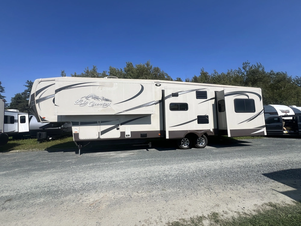 2013 Heartland Rv Big Country 3596 Re alt