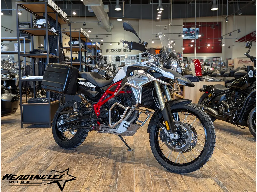 2017 BMW F 800 GS // Light White