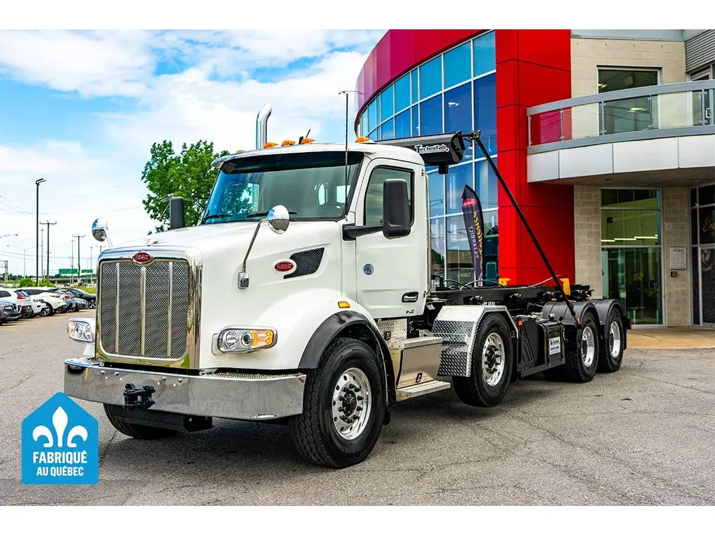 Peterbilt 567  2027