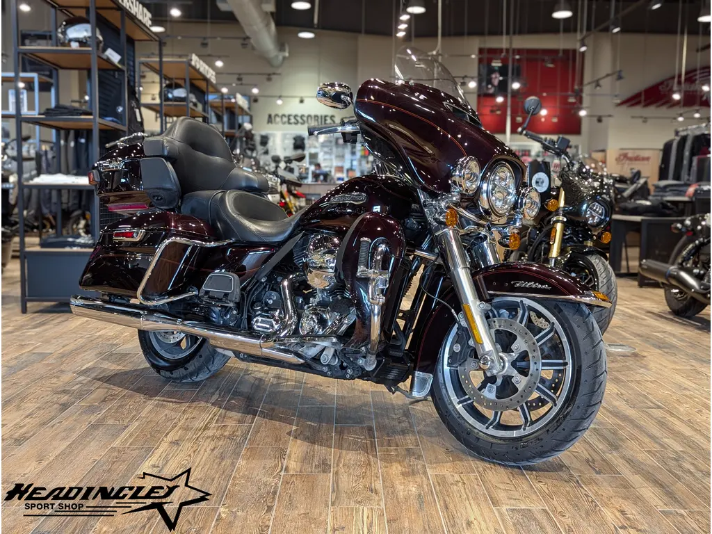 2014 Harley-Davidson Electra Glide Ultra Classic // Blackened Cayenne Sunglo