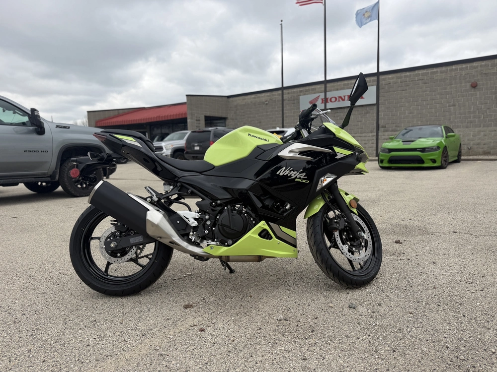 2026 Kawasaki Ninja 500 Abs alt