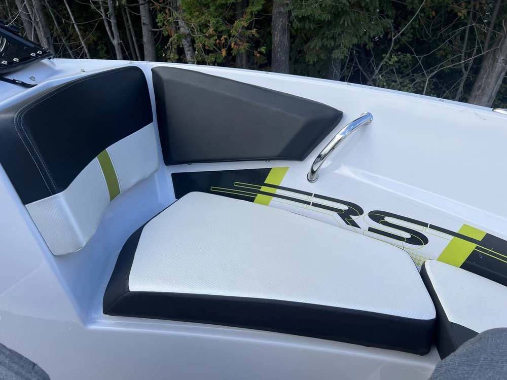 Four Winns H180 Rs 2014 alt