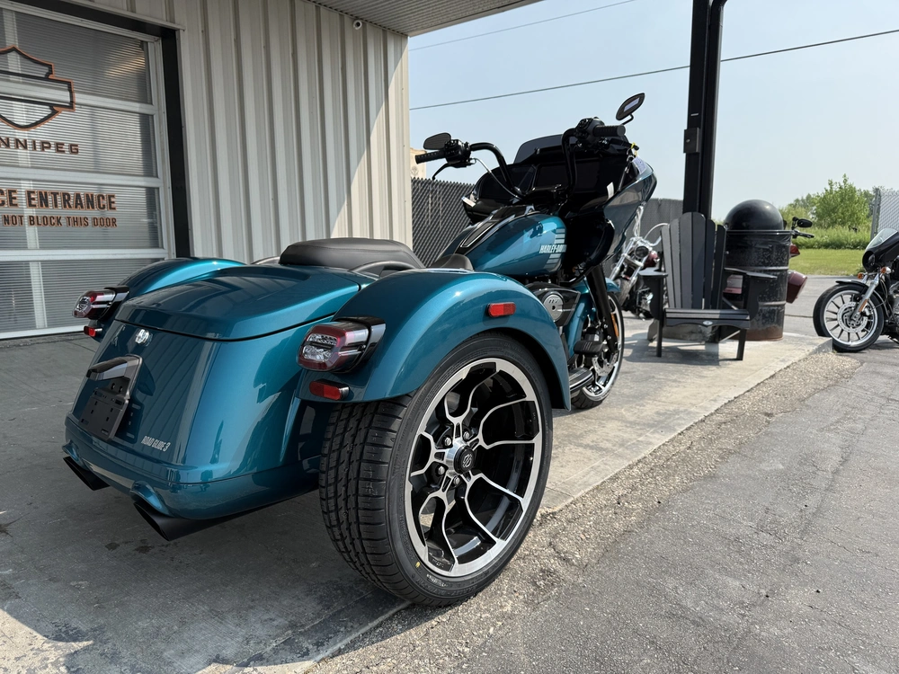 2026 Harley-davidson Road Glide 3 alt