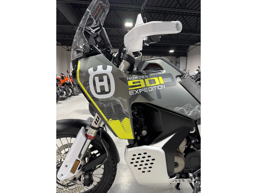 Husqvarna Norden 901 Expeditio 2025 alt