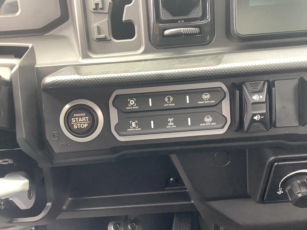 2026 Can-am Defender Hd11 Limited alt