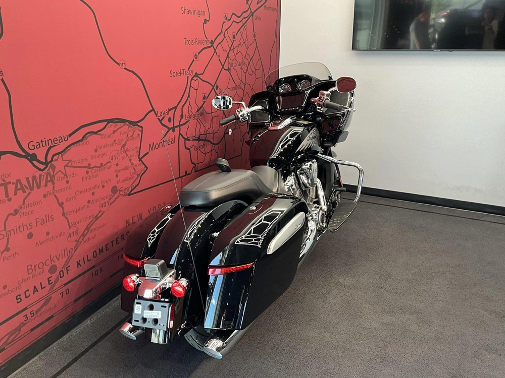 Indian Motorcycle Challenger Limited + 112 Package 2026 alt