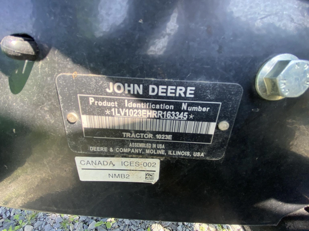 2024 John Deere 1023e alt