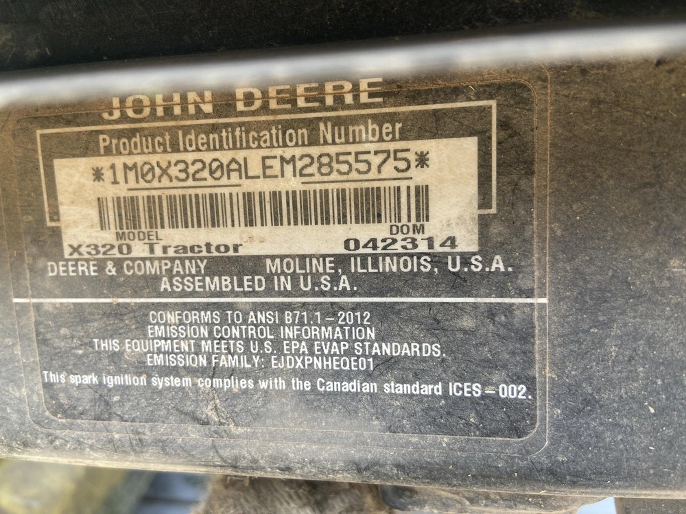 2014 John Deere X320 alt