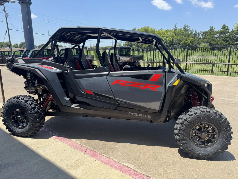2026 Polaris Rzr Xp 4 1000 Ultimate alt