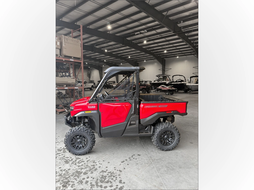 2026 Honda Pioneer 1000-3p Dlx alt