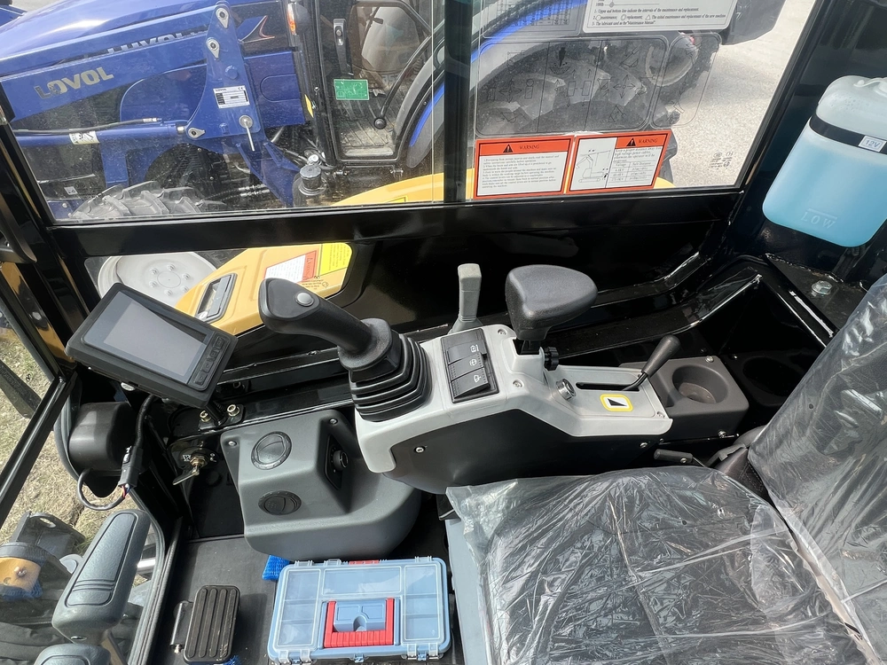 2026 Wolf We26 Cab alt