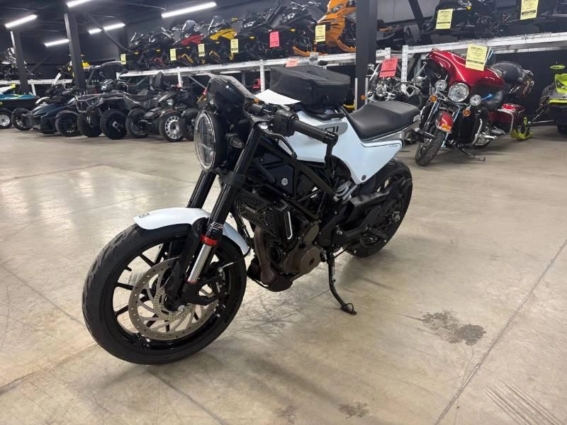 Husqvarna Vitpilen 401 Abs 2022 alt