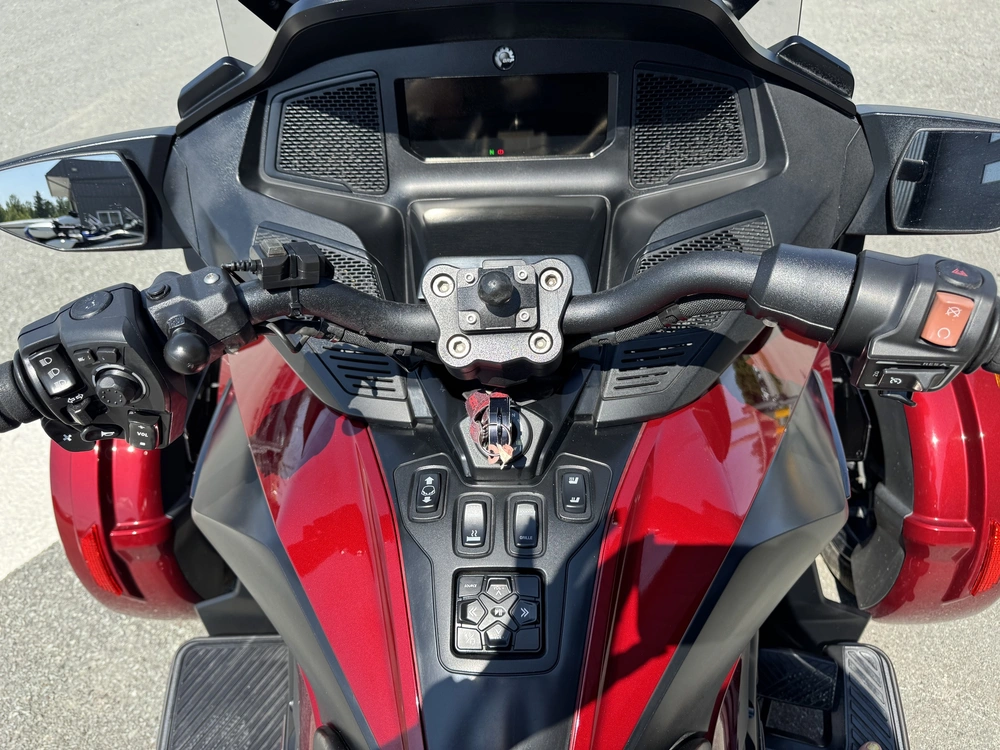 Can-am Rt Limited 2020 alt
