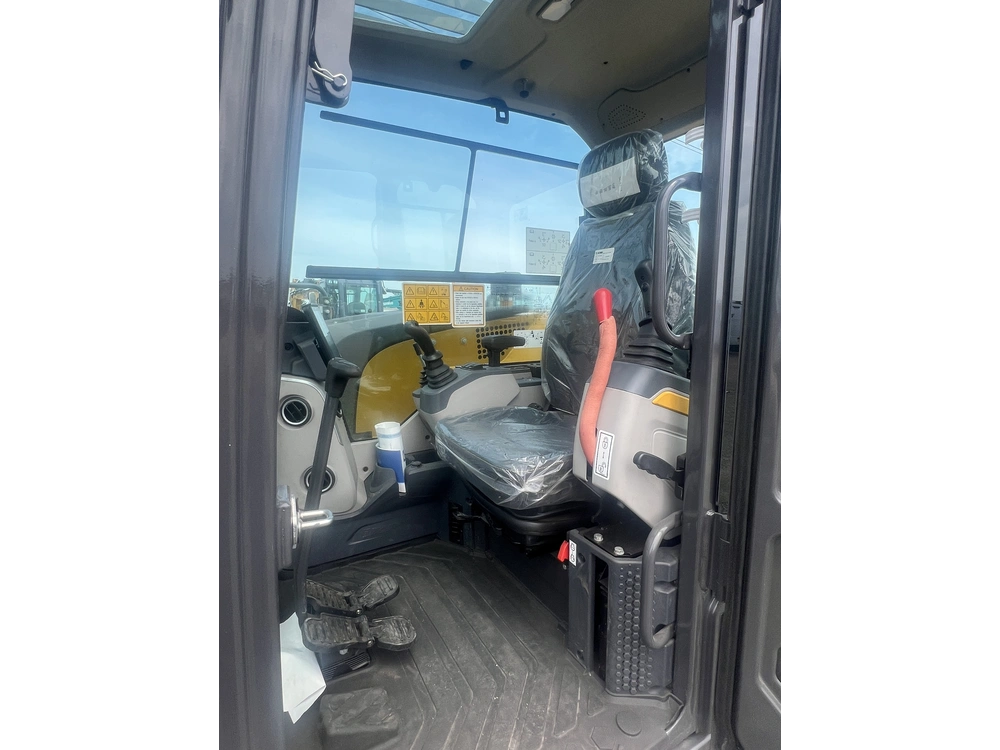 2026 Xcmg Xe80u Cab alt