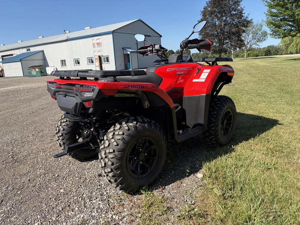 2026 Cfmoto Cforce 500 alt