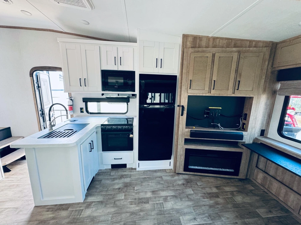 2023 Keystone Rv Arcadia 248 Slre alt