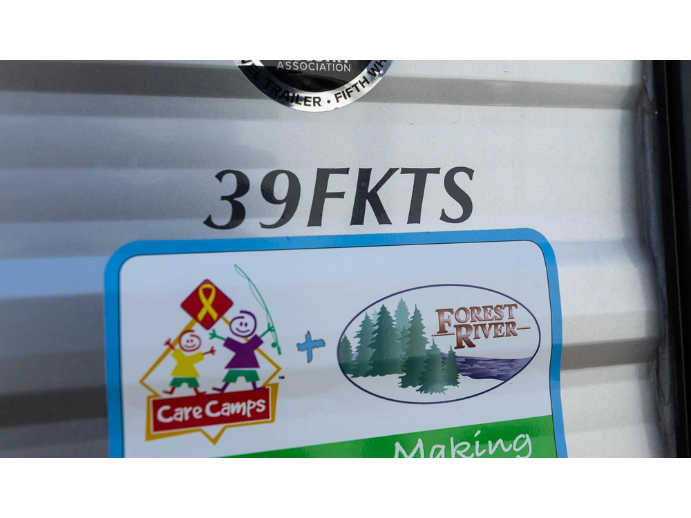 2023 Forest River Coachmen Catalina Destination 39 Fkts alt