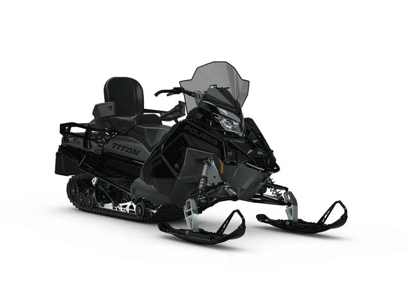 2027 Polaris ProStar S4 Titan Adventure 155 1.5 // Gloss Black
