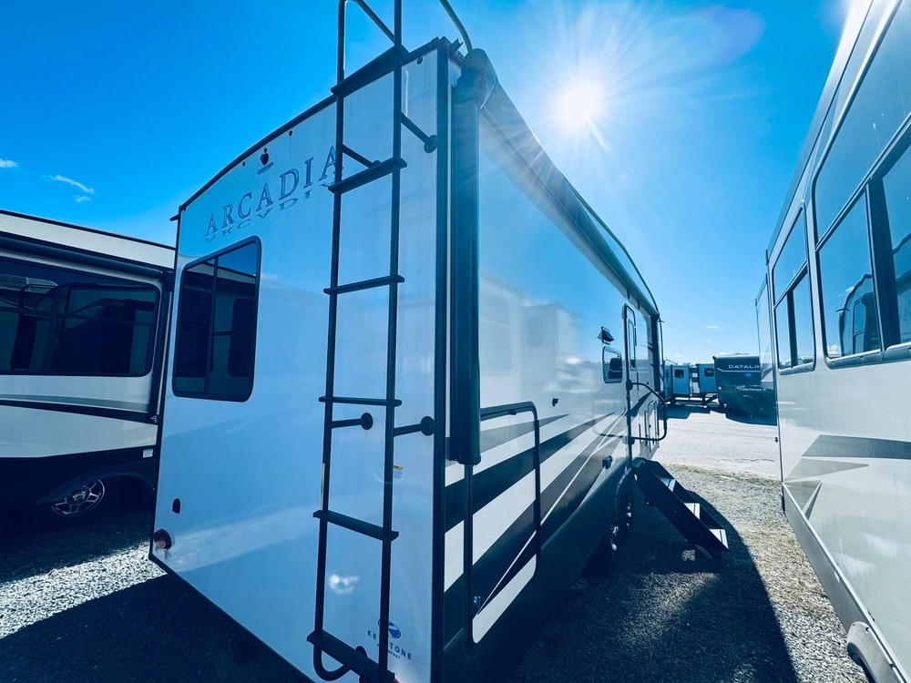 2023 Keystone Rv Arcadia 248 Slre alt