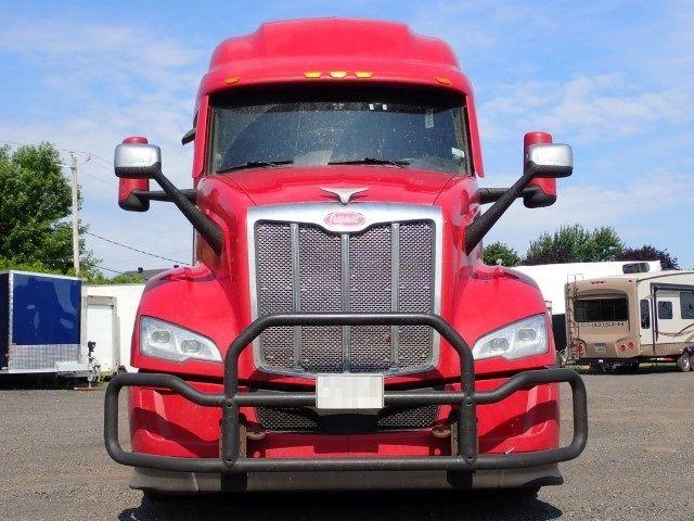 2025 Peterbilt 579