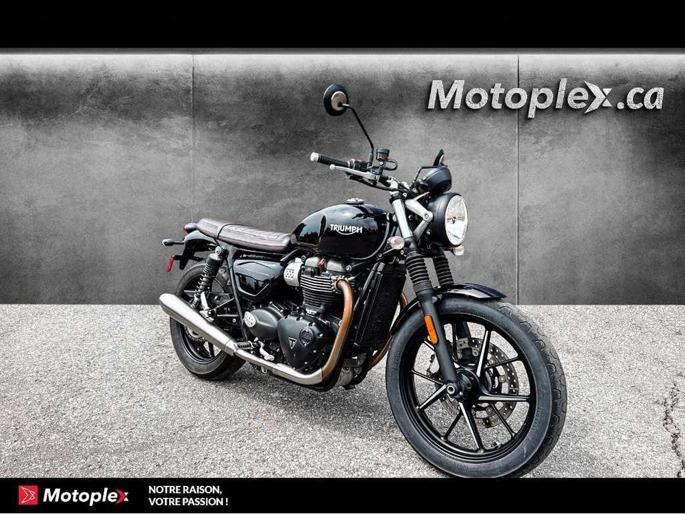 2019 Triumph Street Twin Black alt