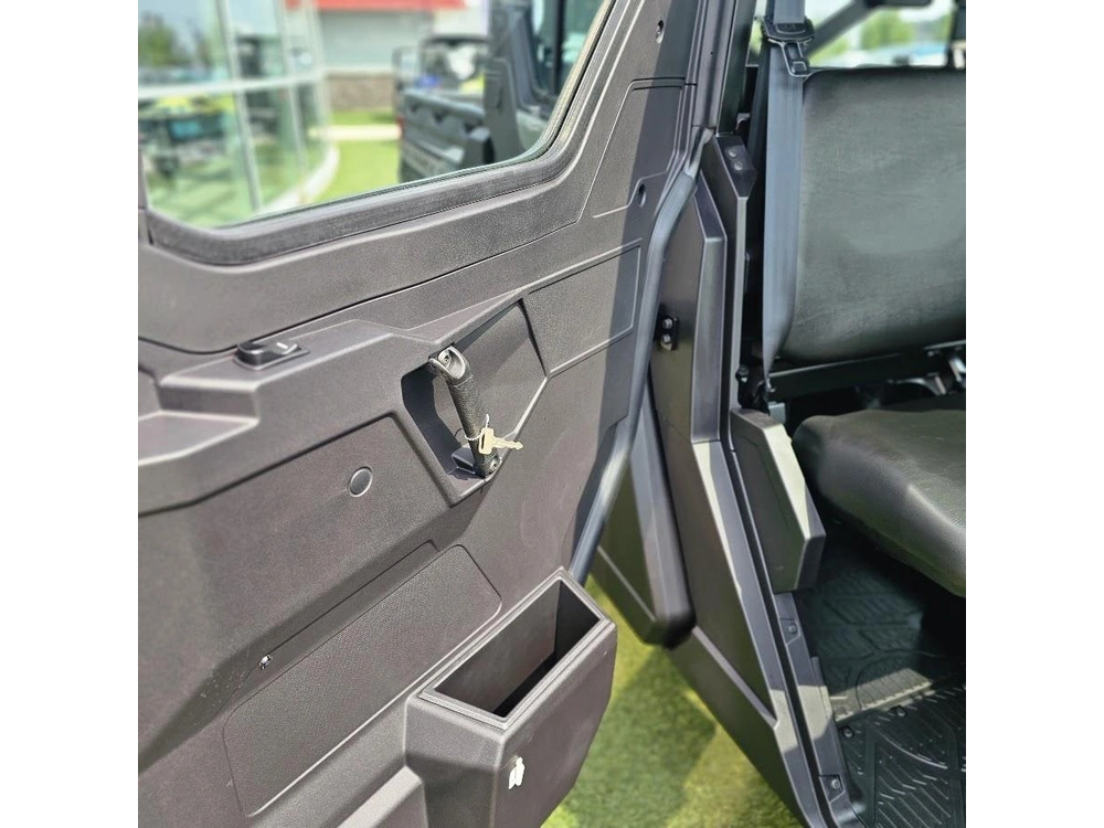 2027 Polaris Ranger Crew Xp 1000 Cab alt
