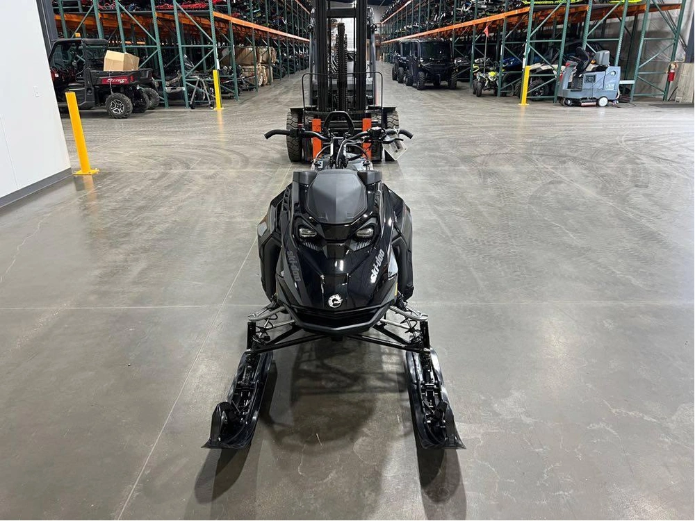 2026 Ski-doo Summit X 154 850 alt
